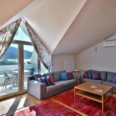 Hotel Dedeminn Marina