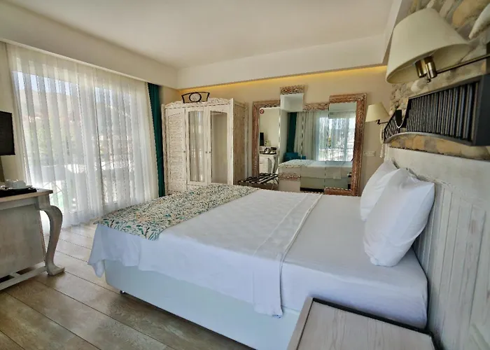 Hotel Dedeminn Marina