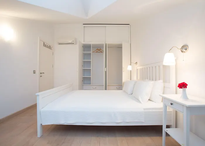 Hotel Dedeminn Marina