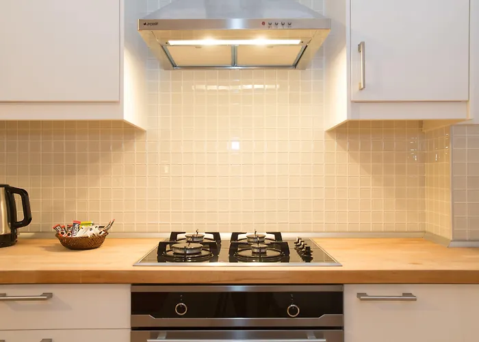 Hotel Dedeminn Marina