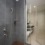 Dedeminn Marina Hotel