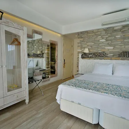 Otel Dedeminn Marina Göcek