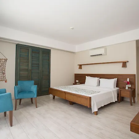 Dedeminn Marina 3* Göcek