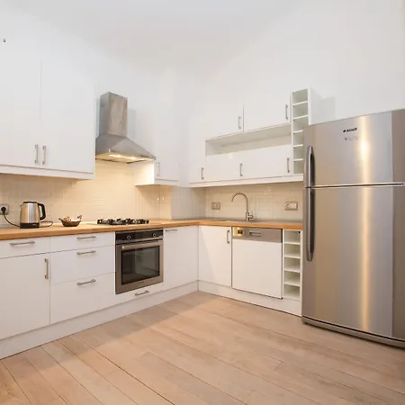 Dedeminn Marina ホテル