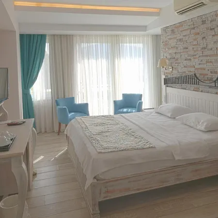 Dedeminn Marina 3* غوجيك