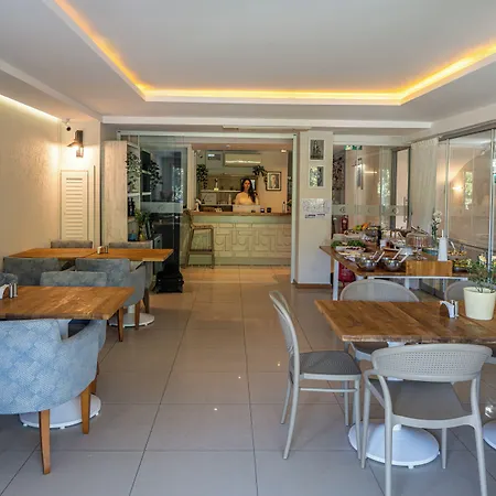 Hotel Dedeminn Marina 3*