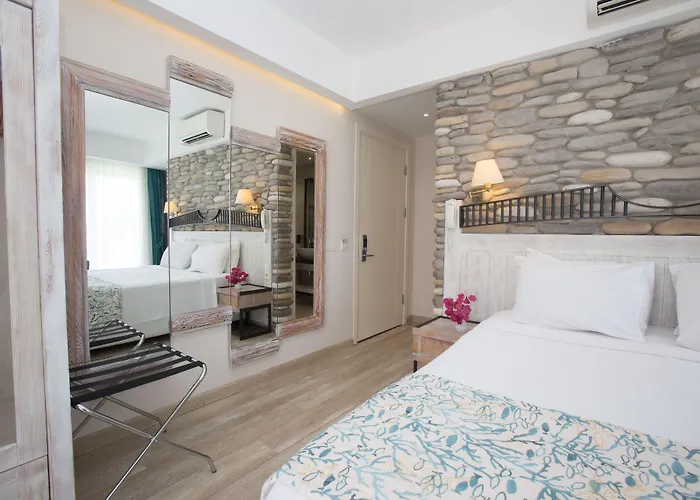 Dedeminn Marina Hotel 3*