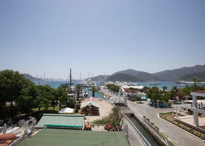 Dedeminn Marina Hotel 3*