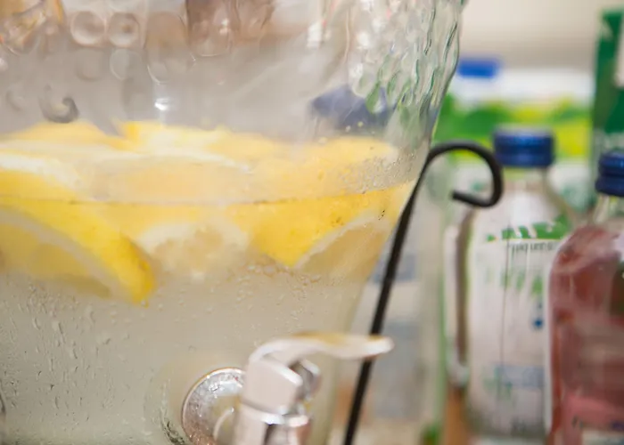 Dedeminn Marina Hotel