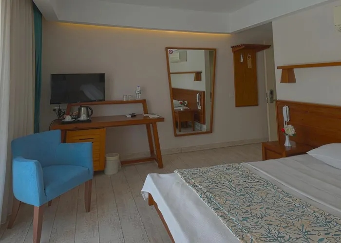 Dedeminn Marina Hotel 3*