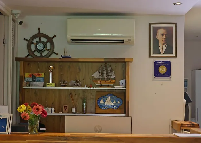 Dedeminn Marina Hotel